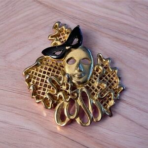 Brooch, Gold-Tone Mask, Face w/Black Mask, Large and Filigreed, Very Str…